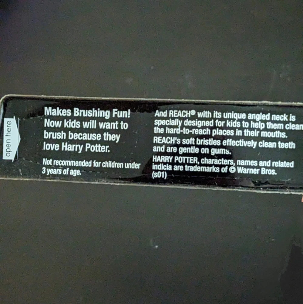 Harry Potter New Rare 2001 Childs Reach Toothbrush 18 Soft Blue Yellow Quidditch